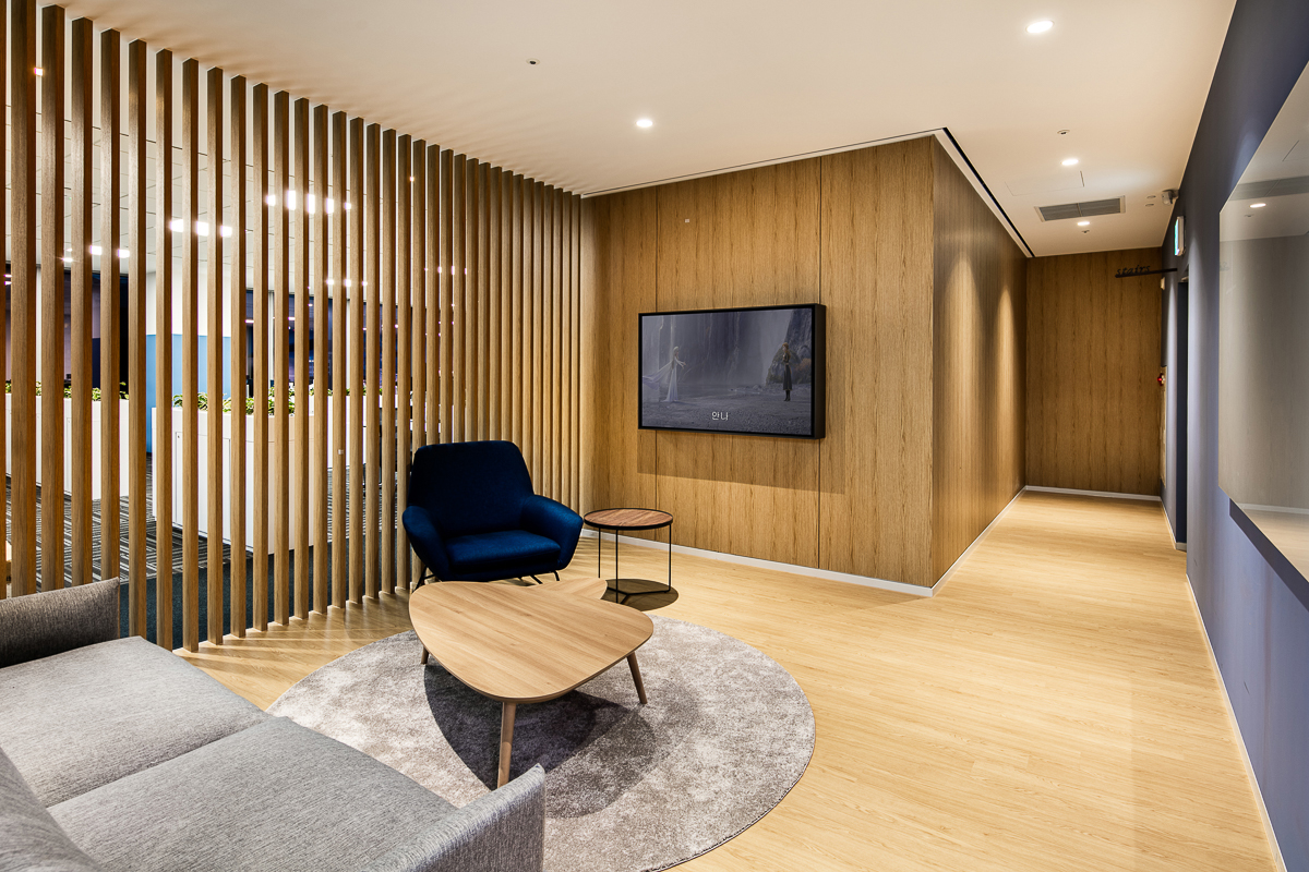 The image shows a small meeting area at BMW Group Korea.