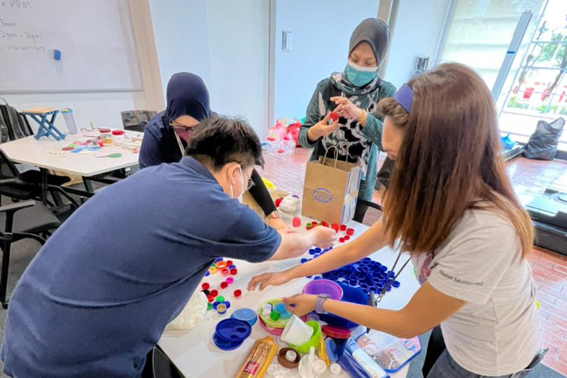 This picture shows a group work as part of a workshop.