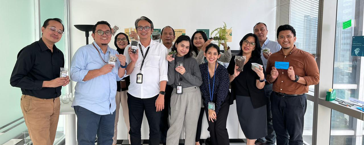 Group photo of BMW Group Indonesia. 