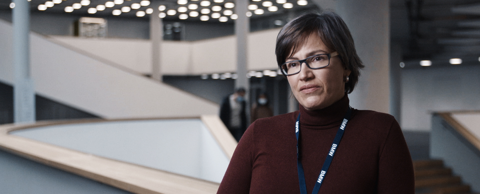 Das Bild zeigt Andrea Fachexperting Nachhaltigkeit im Lieferantennetzwerk der BMW Group