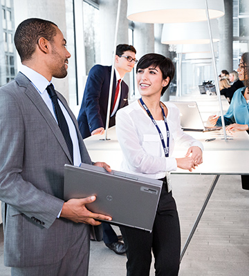 A group of BMW Group employees having a conversation.