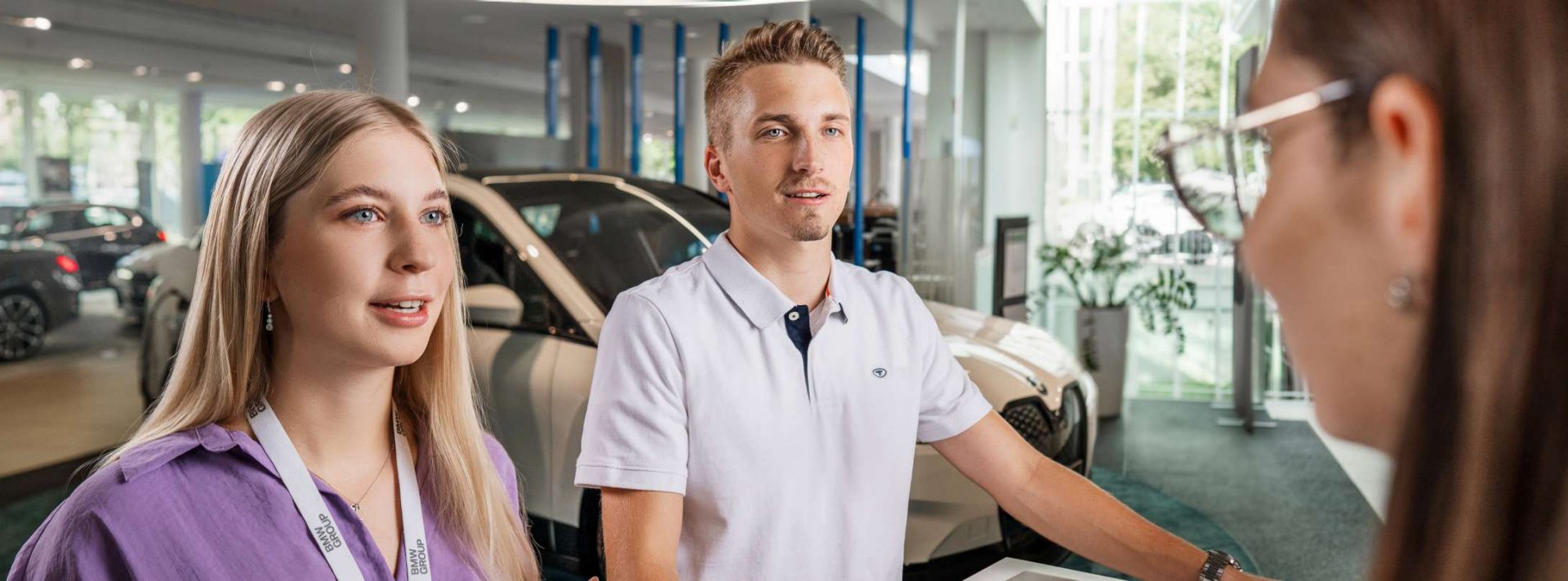 Car Sales Management Assistant