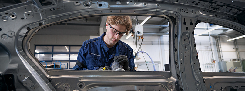 Karosserie- und Fahrzeugbaumechaniker, Karosseriebautechnik