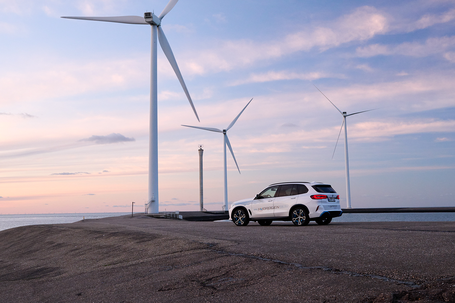 On Location BMW iX5 Hydrogen Antwerp