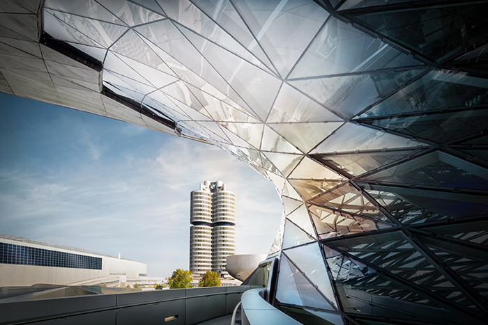 BMW Welt und BMW Vierzylinder (Konzernzentrale)