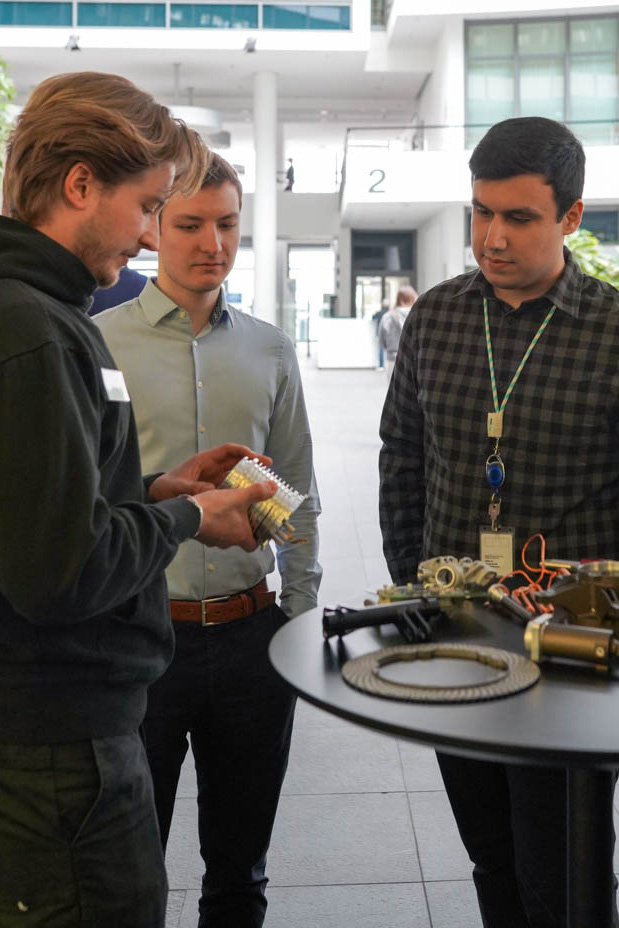 Studenten der BMW Group beim Formula Student FIZ Event 2024.