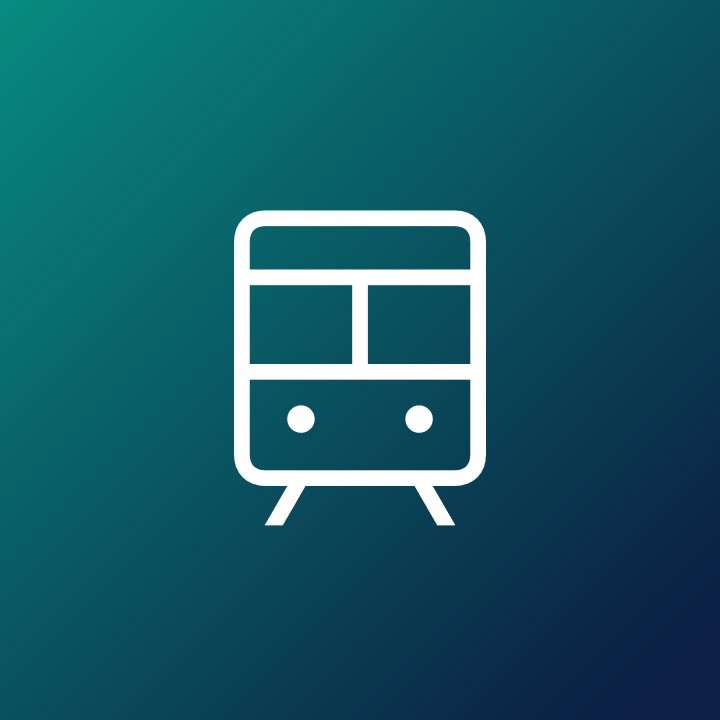 U-Bahn Icon auf dunkelblau/ türkisem Hintergrund.
