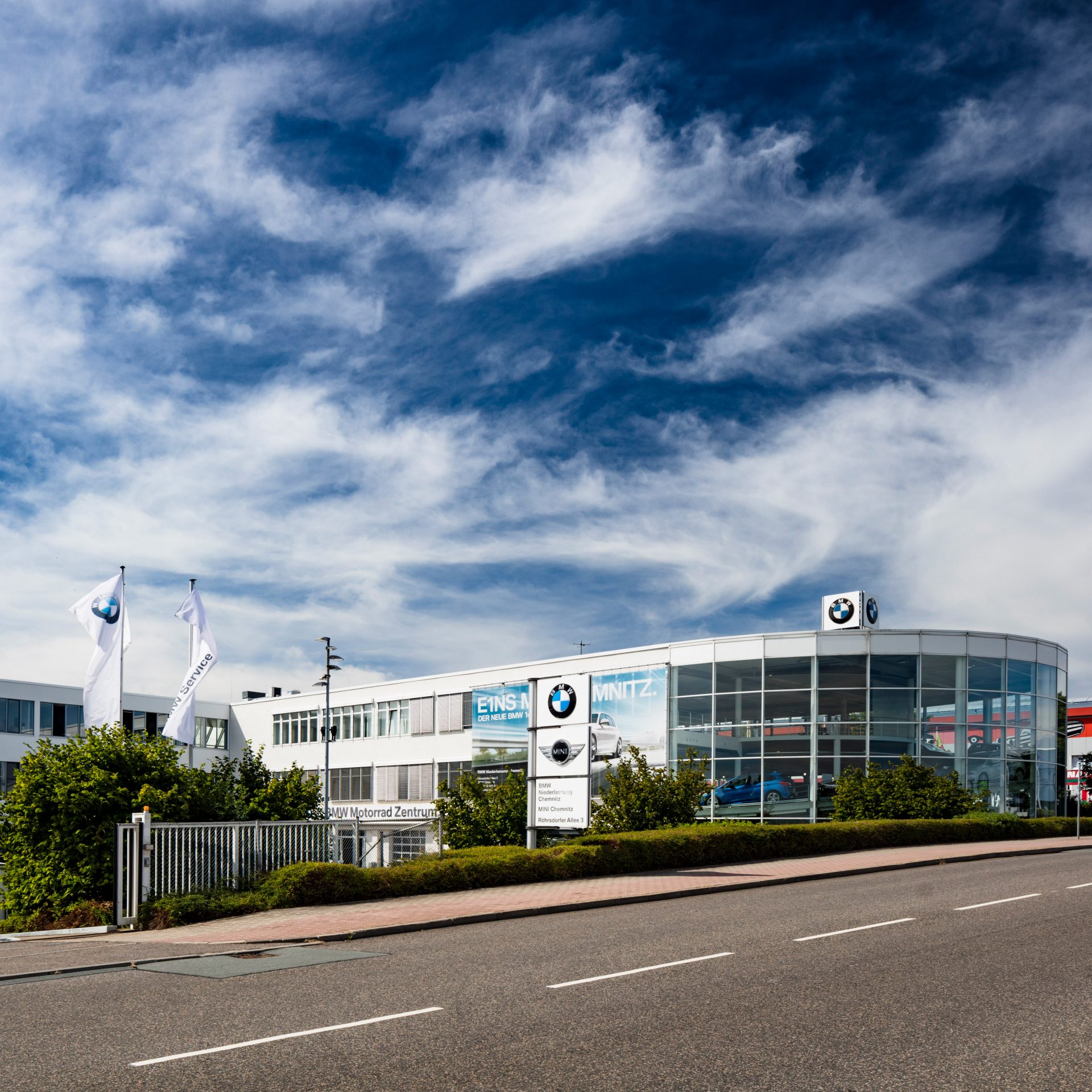 Exterior view of the BMW and MINI retail centre in Chemnitz.