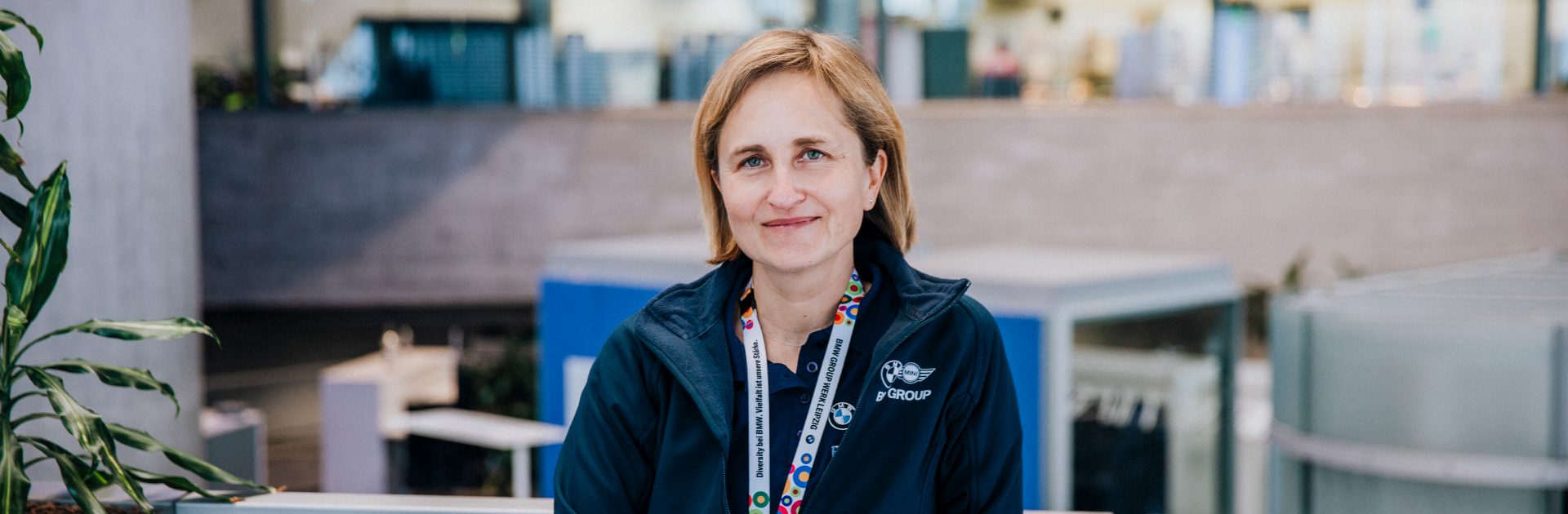 Portrait of a female recruiter at the BMW Group.