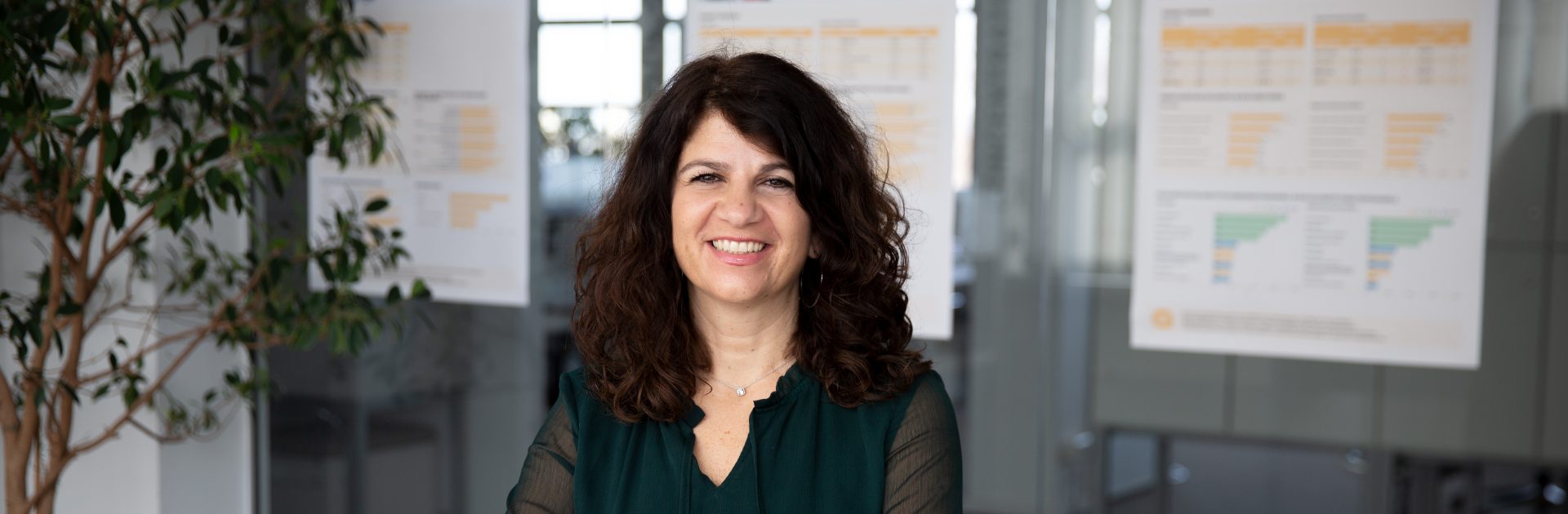 Portrait of a female recruiter for dual study programmes at the BMW Group.
