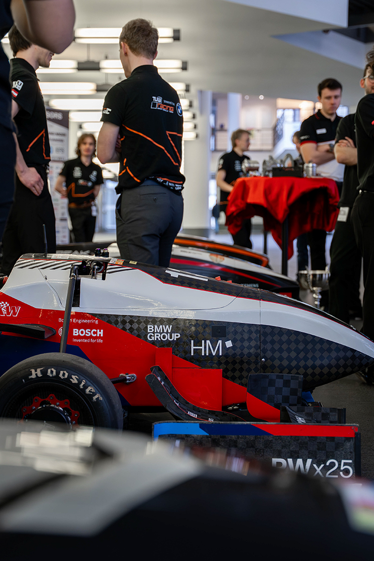 Impressionen von einem Event für die Formula Student im BMW Forschungszentrum