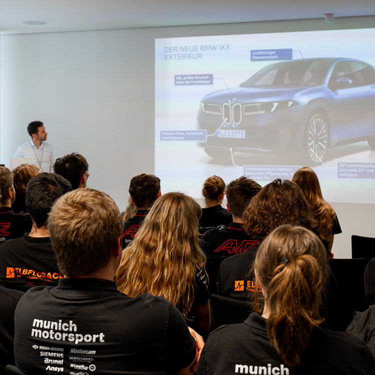 Impressionen von einem Event für die Formula Student im BMW Forschungszentrum