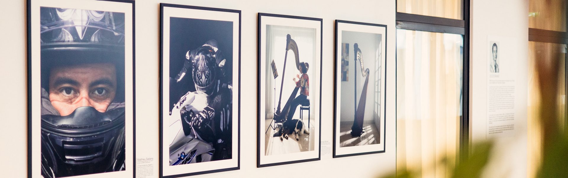 Art gallery in the hallway of the BMW Group campus building in France