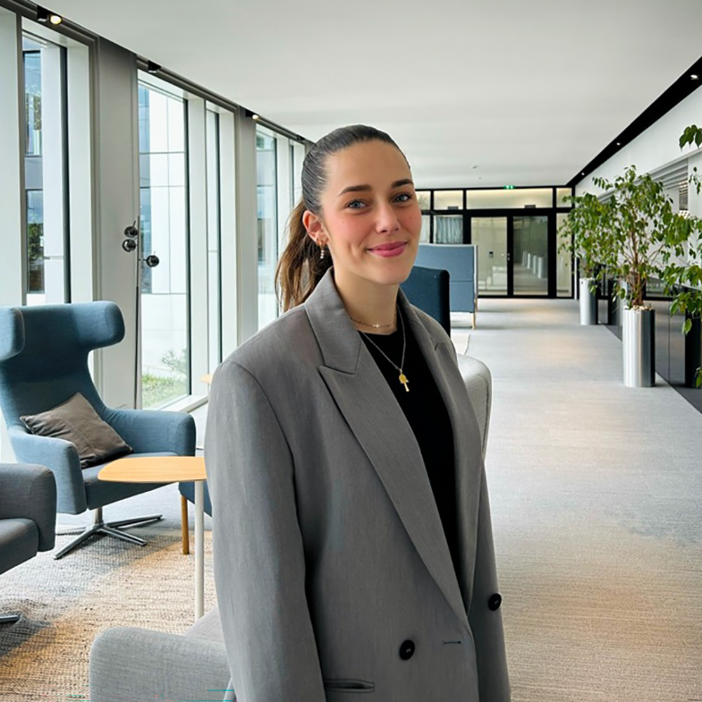 Portrait of Eva, Recruitment and Employer Brand Manager at BMW Group