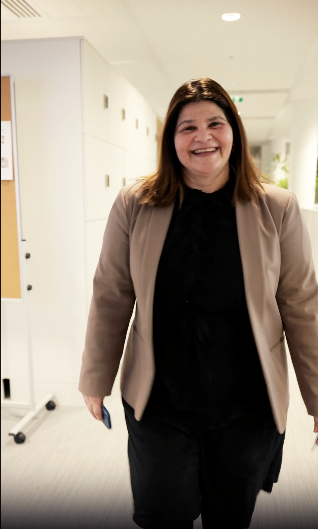 Video insights in the working life of  Isabelle