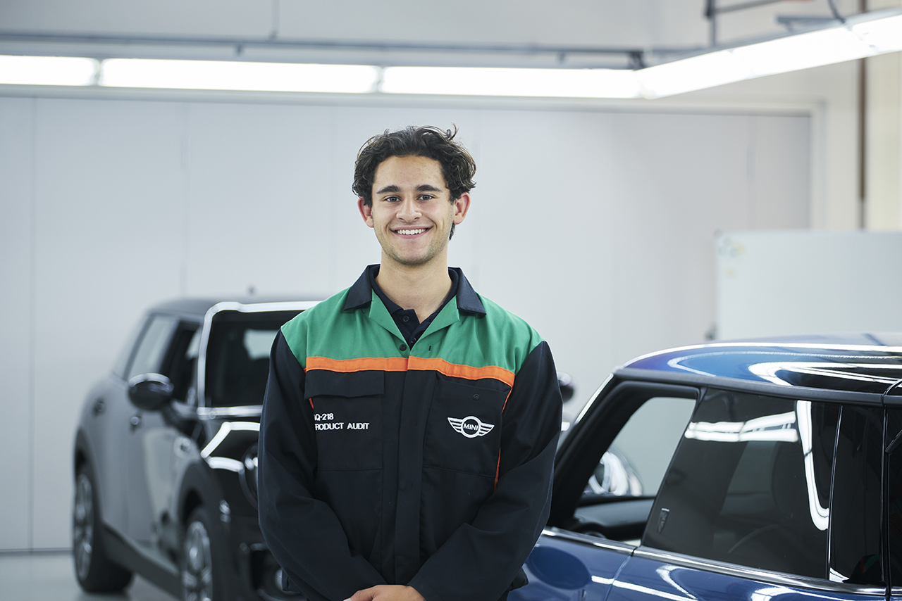 bmw-careers-uk-students-charlie.jpg