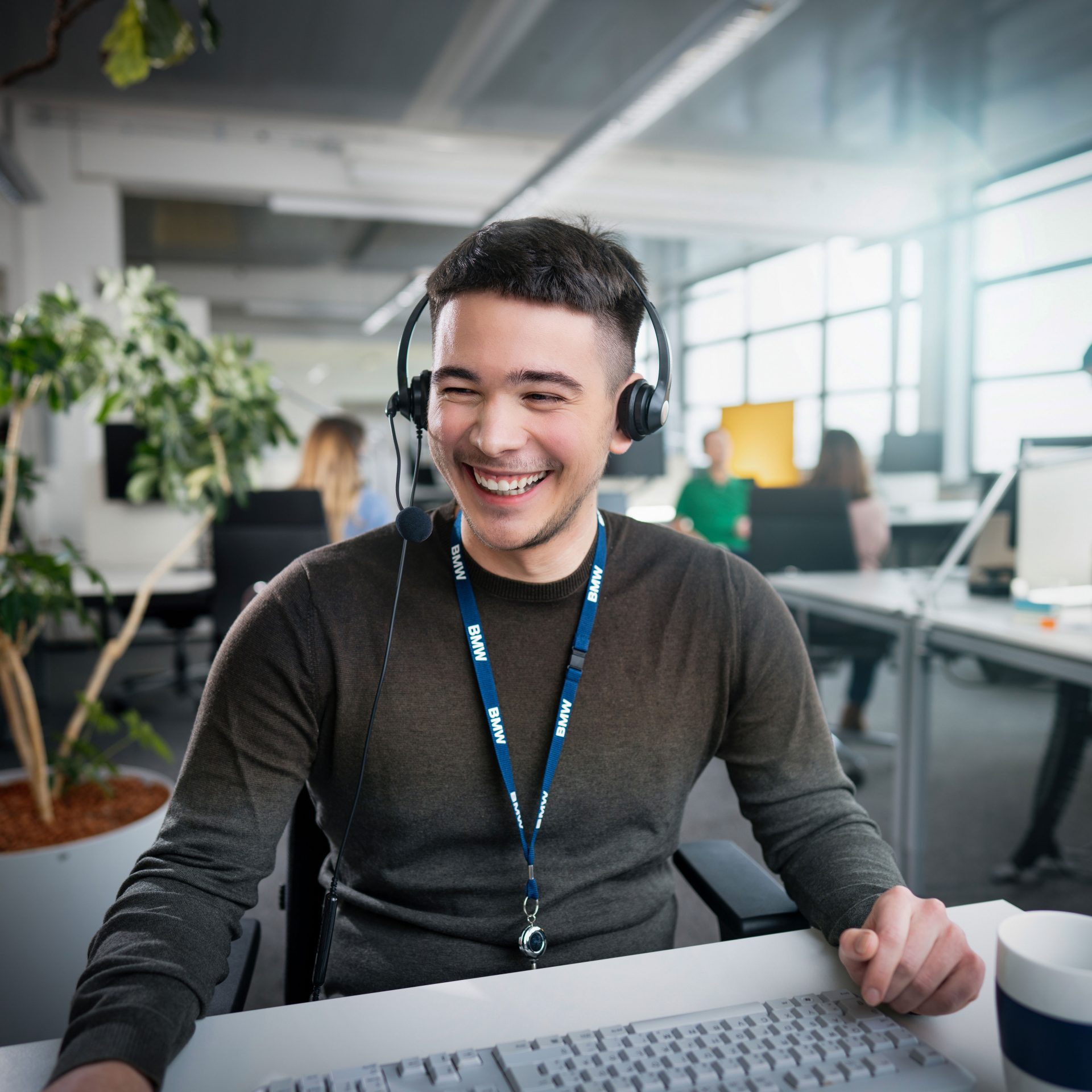 A call center agent having an online call.