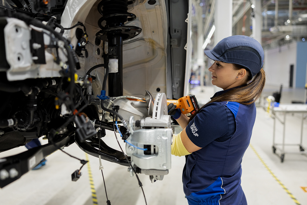 BMW Group assembly worker at work