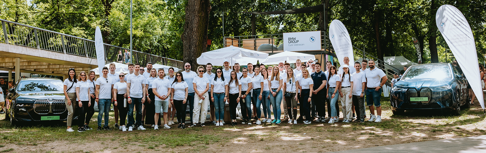 Csoportkép egy rendezvényről