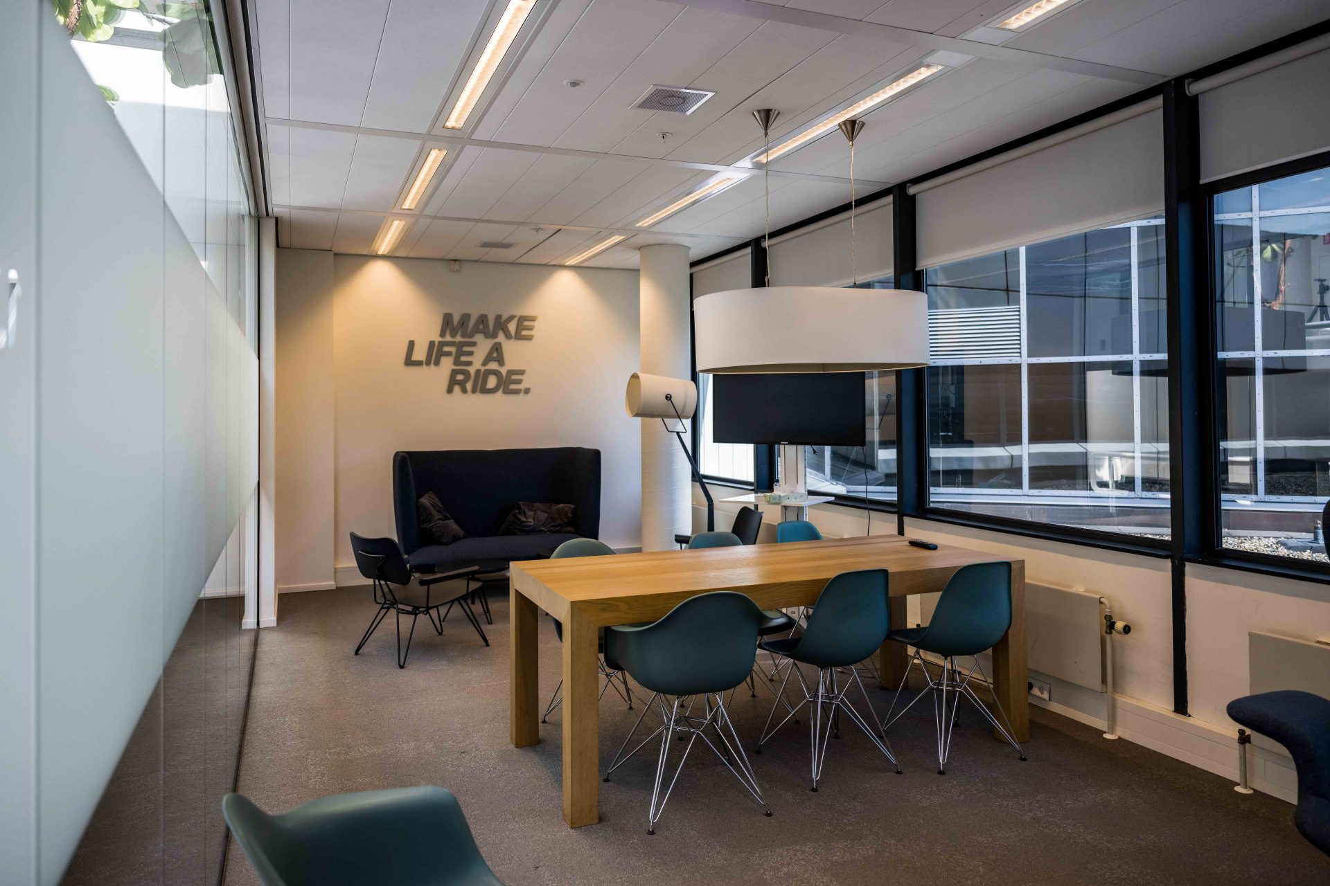 Interior view of a meeting space in the BMW Group Netherlands office. 