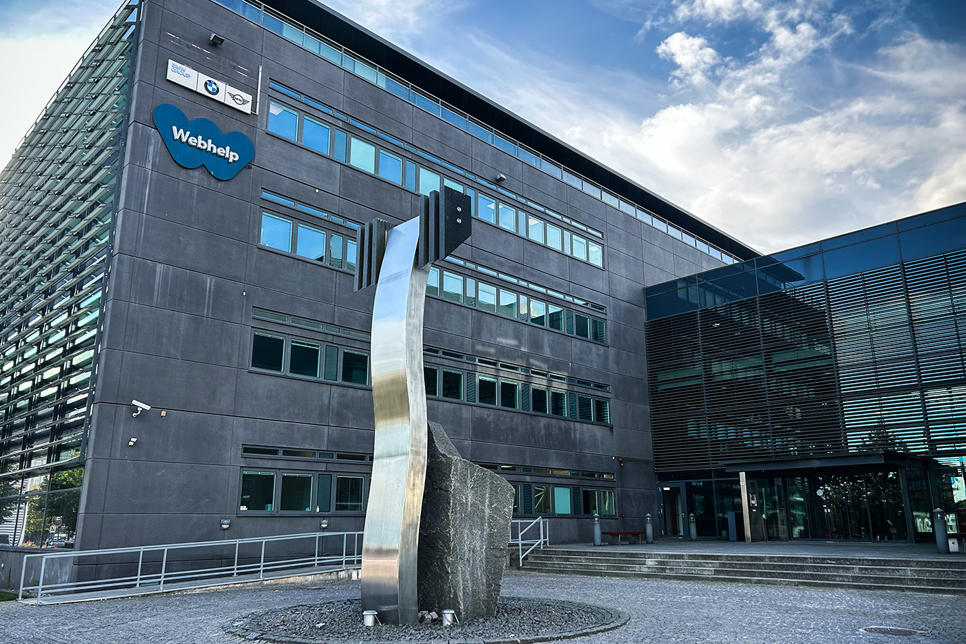 This picture shows the exterior view of a BMW office in denmark.