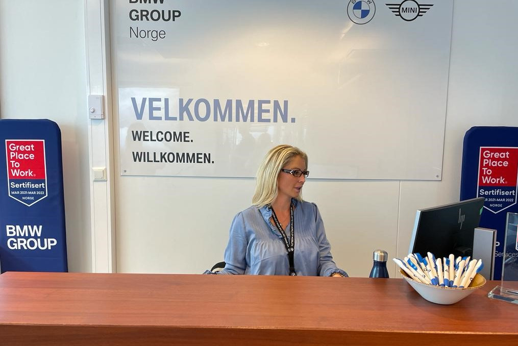 This picture shows the interior view of a BMW office in Norway.