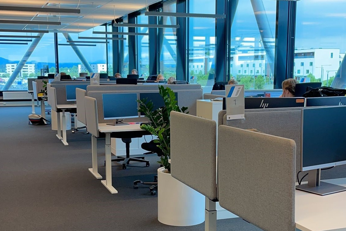This picture shows the interior of a BMW office in norway.