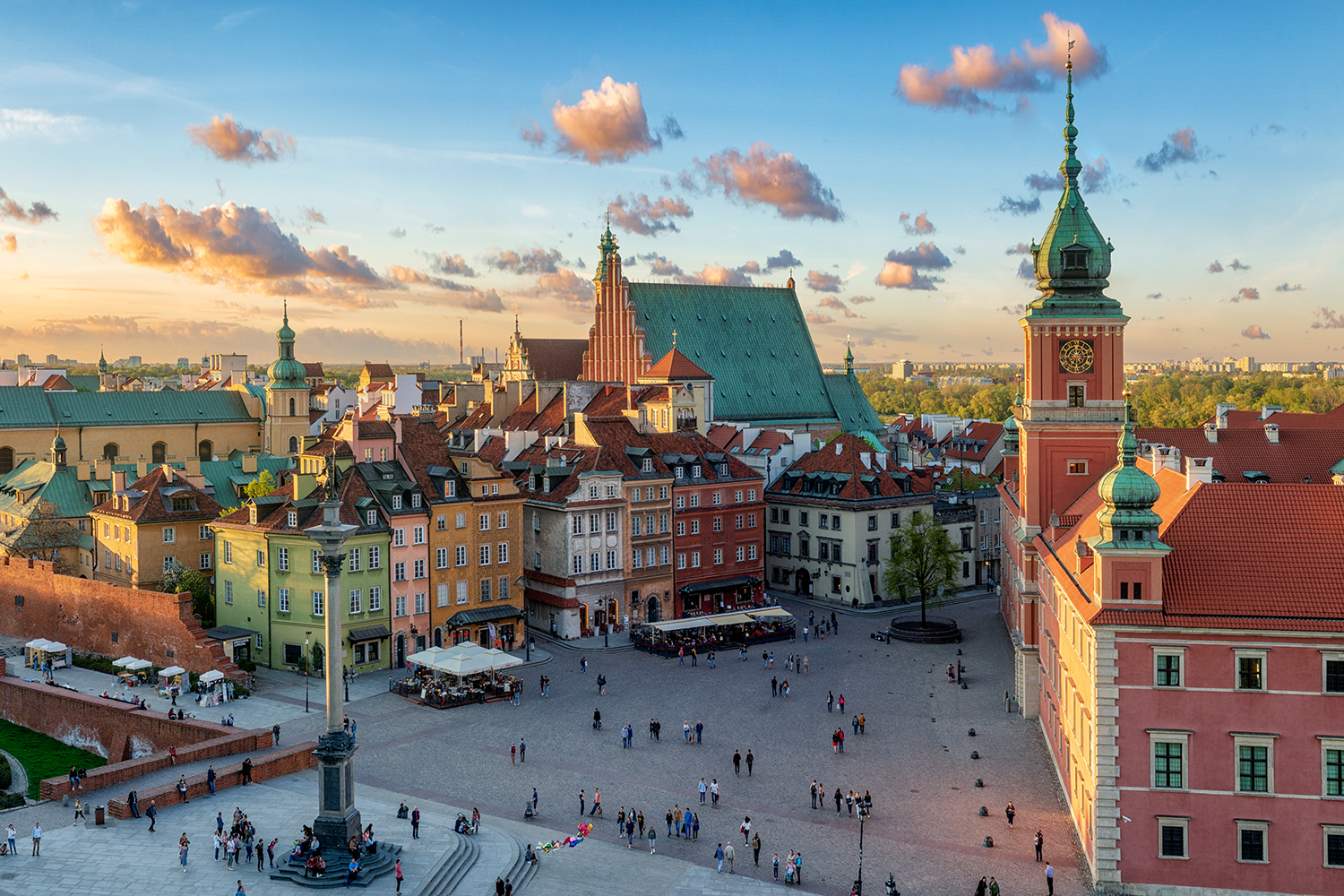 Warsaw, Royal castle and old town at sunset