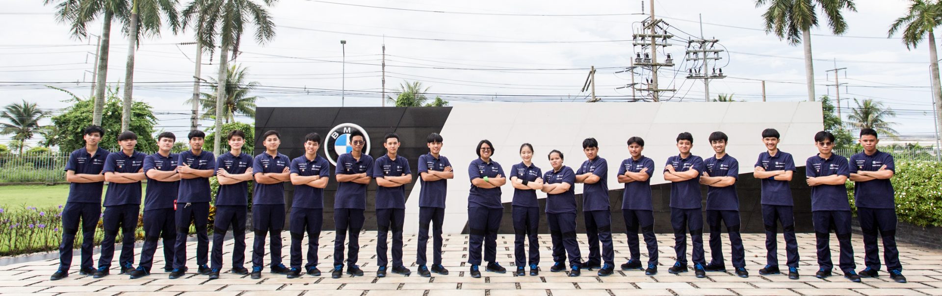 Group picture of apprentices