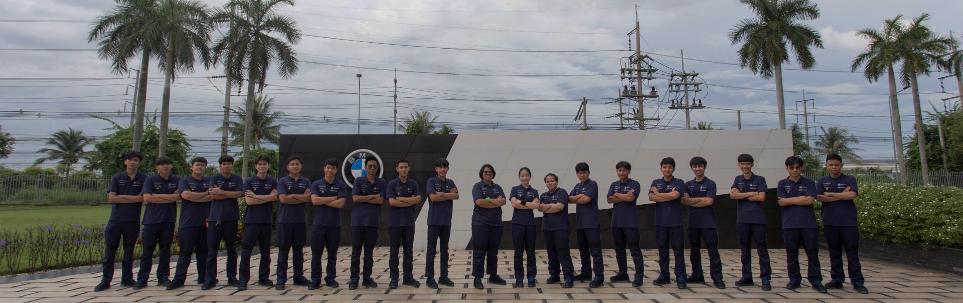 Group picture of apprentices
