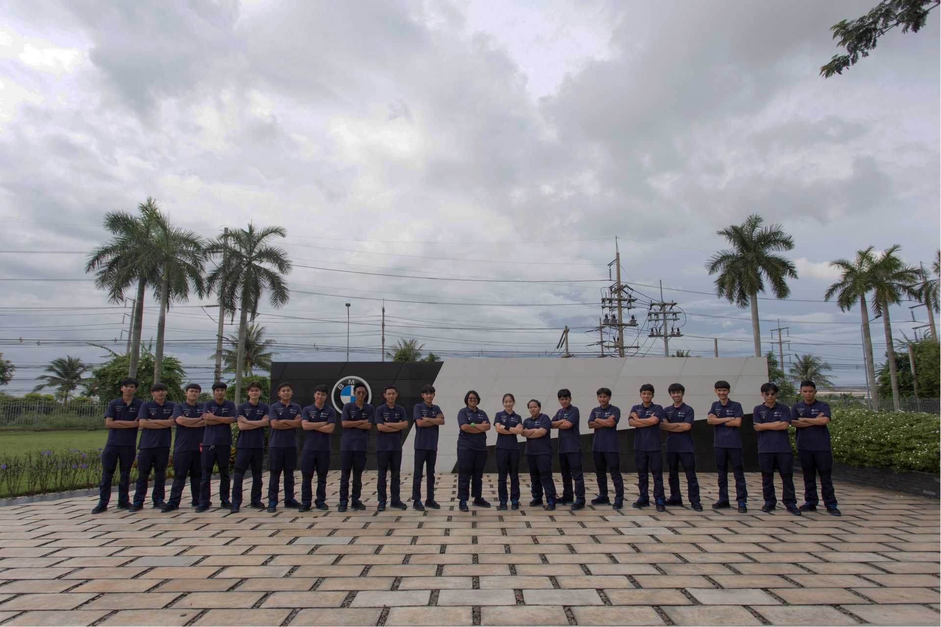 Group picture of apprentices