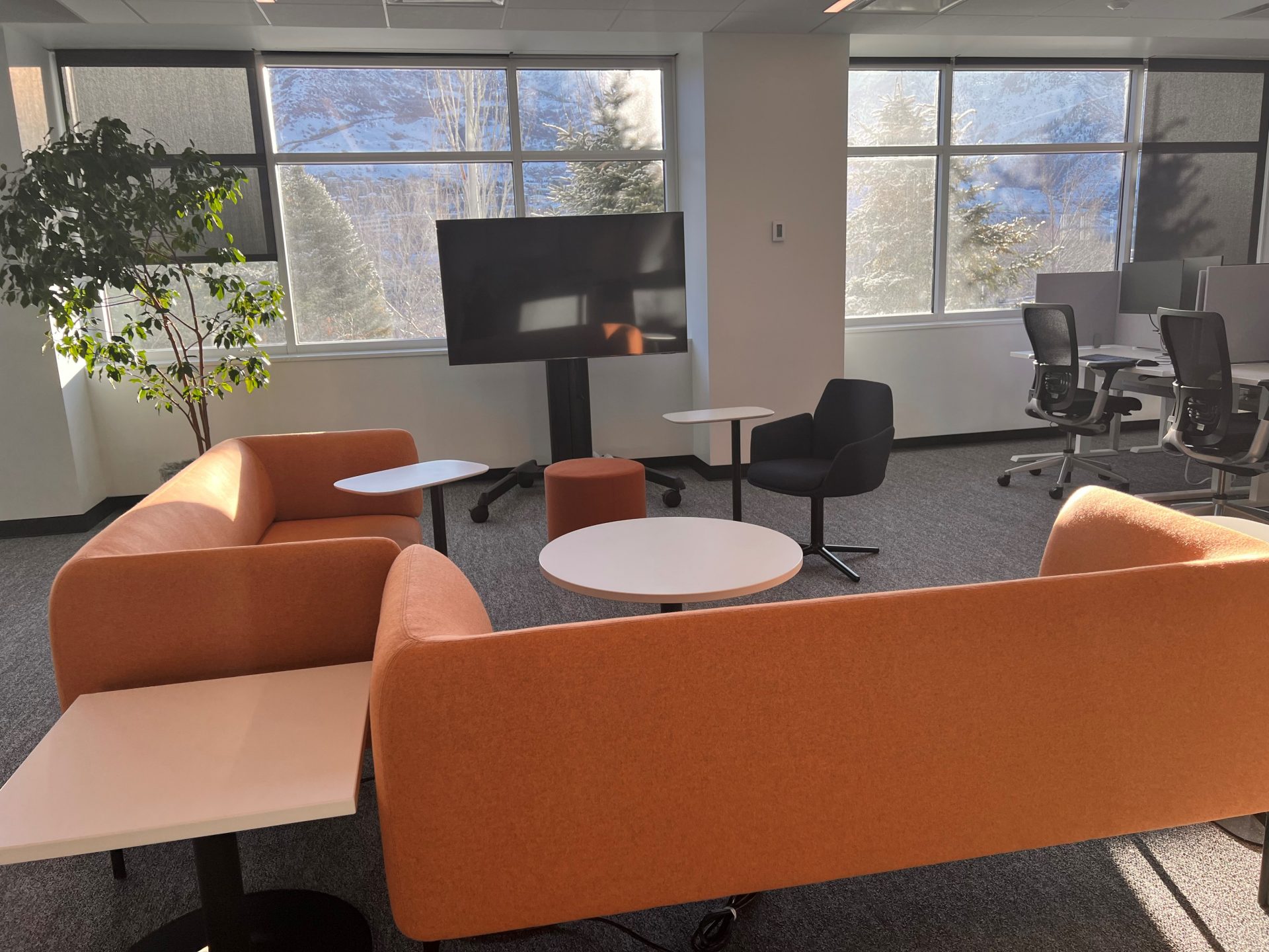 Collaboration area in the BMW Salt Lake City office.